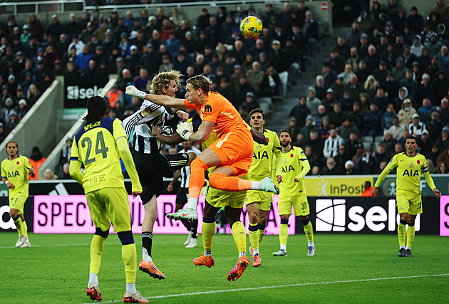 Tony, gól jde za tebou. Kinský slyšel kritiku i od kouče. Kdy dostane další šanci?