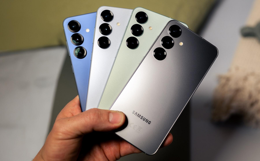 Prodeje smartphonů mají po letech růstu klesnout, hlavním viníkem jsou drahé komponenty