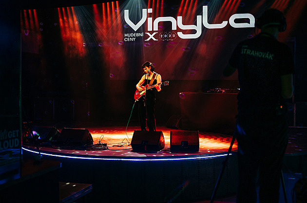 V nominacích na ceny Vinyla figurují Amelie Siba nebo kapela Ida The Young