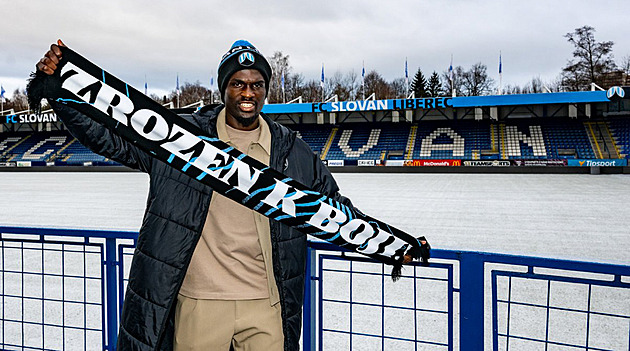 Dokonale zapadá, pochvalují si v Liberci nového obránce. Chci být lídr, říká Drakpe