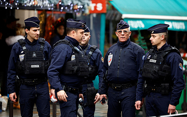 V Paříži zemřel po pádu z okna ruský novinář. Mluví se o výhrůžkách