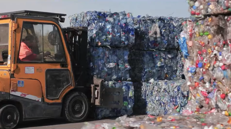 Z Brna již brzy zmizí stovky tun nelegálního odpadu z Německa. Odvoz chystá vláda Horní Falce