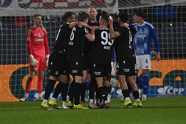 ONLINE: Olomouc - Plzeň 1:2, domácí znovu inkasují z rohu, tentokrát od Krčíka