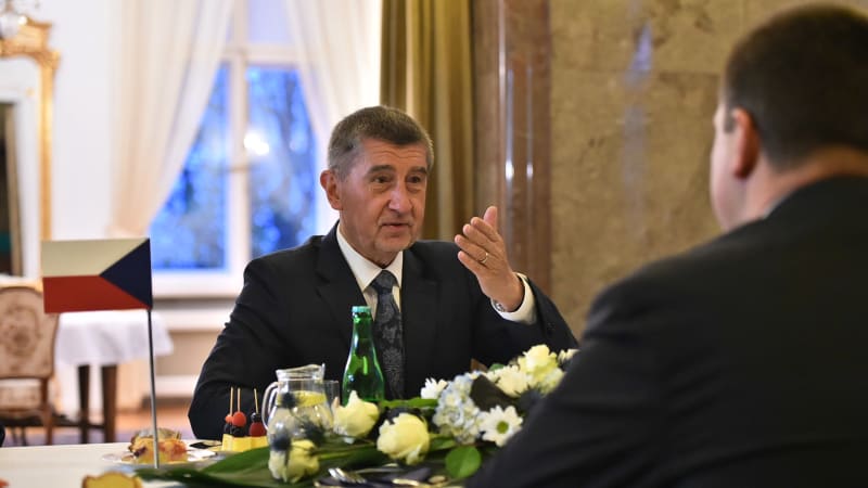 Akcie Agrofertu jsou v rukou RSVP Trust. Dostál jsem zákonu o střetu zájmů, míní Babiš