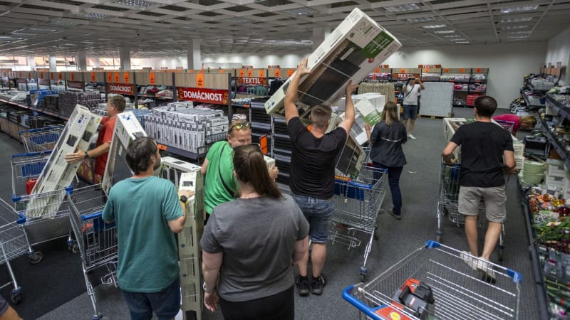 Řetězec Lidl otevře novou prodejnu, kterou Češi berou útokem. Láká na extrémní slevové akce