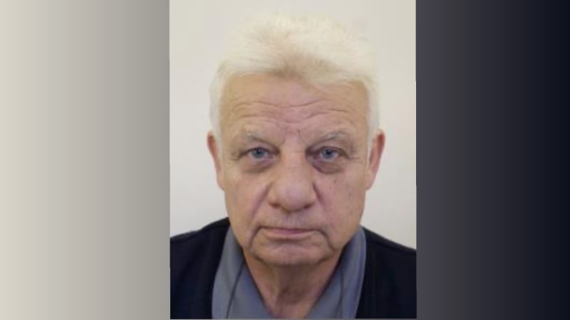 Senior navštívil restauraci u Sázavy, od té doby je nezvěstný. Na sobě měl maskáčovou bundu