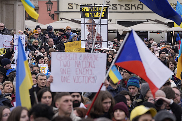 Válka mění vztah Čechů k Rusům, za souseda by je chtělo stále méně lidí