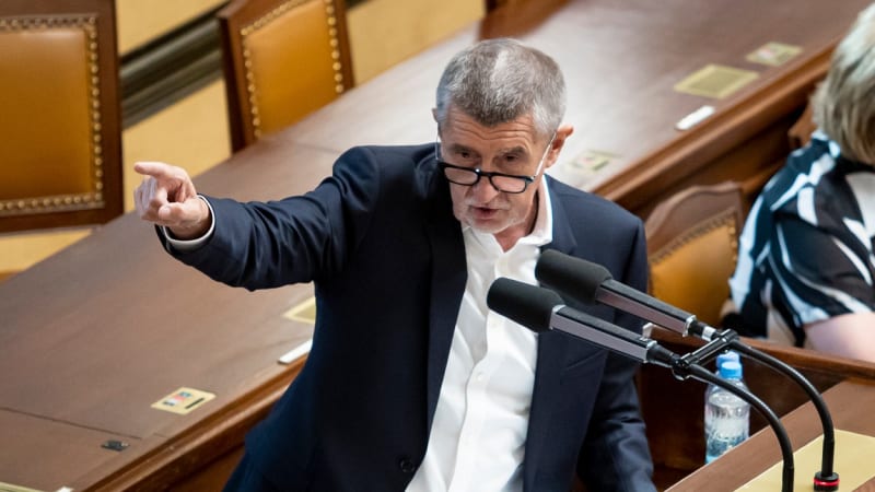 EXKLUZIVNĚ: Šéf Ryanairu reaguje na Babišovu ostrou kritiku. Podle premiéra neříká pravdu