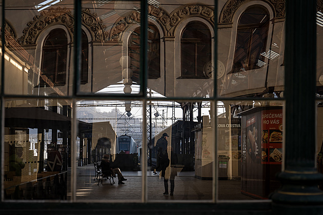 Cestující na Masarykově nádraží čeká překvapení. Oblíbené pekařství se změnilo