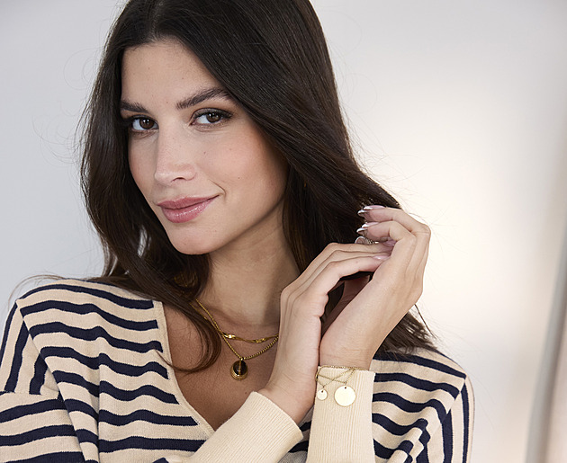 Svěží look podtrhnou pruhy. Umíte je správně nosit?