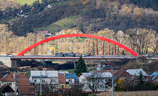 Nájezd na moravský Golden Gate je nebezpečný, policie nařídila most upravit