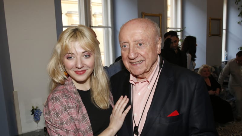 Zpráva, která změnila vše: Felix Slováček o Aničce a boji s rakovinou. Finančně jí pomáhal