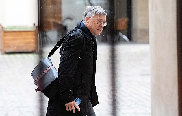 U Klempíře byl ředitel ČT, nyní za ministrem dorazil i šéf rozhlasu Zavoral