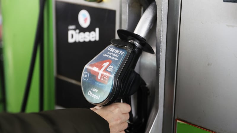 Cena paliv poskočila po předchozím poklesu nahoru. Květen může být podle analytiků kritický