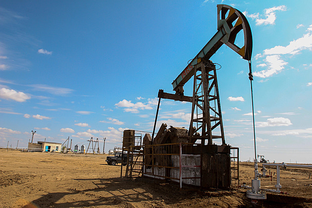 Země OPEC+ zvýší produkci ropy. Navzdory odchodu Emirátů