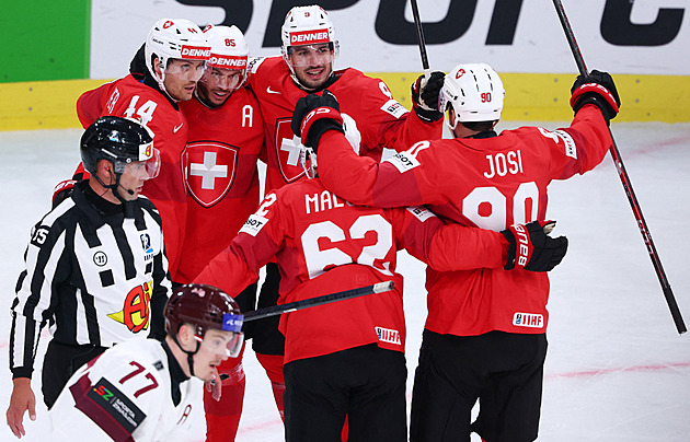 ONLINE: Švýcarsko - Lotyšsko 4:2. Přeci jen snížení, domácí ale blízko druhé výhře