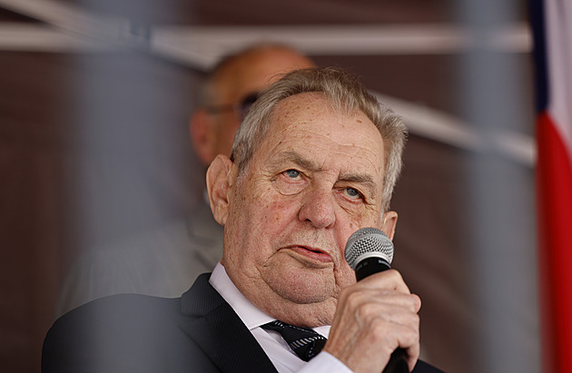 Brnem prošli kritici sudetského sněmu. Je obludností, že se koná tady, řekl Zeman