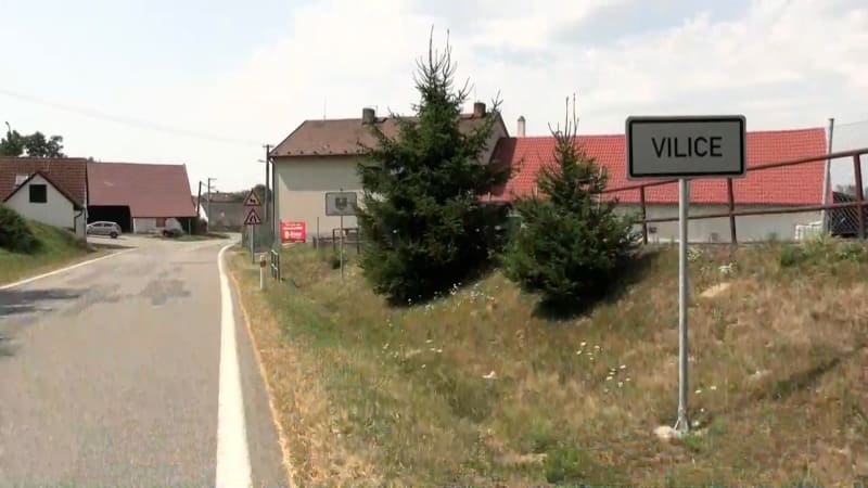Jihočeskem stále putuje záhadná šelma, měla se objevit ve Vilicích. Obce varují své občany